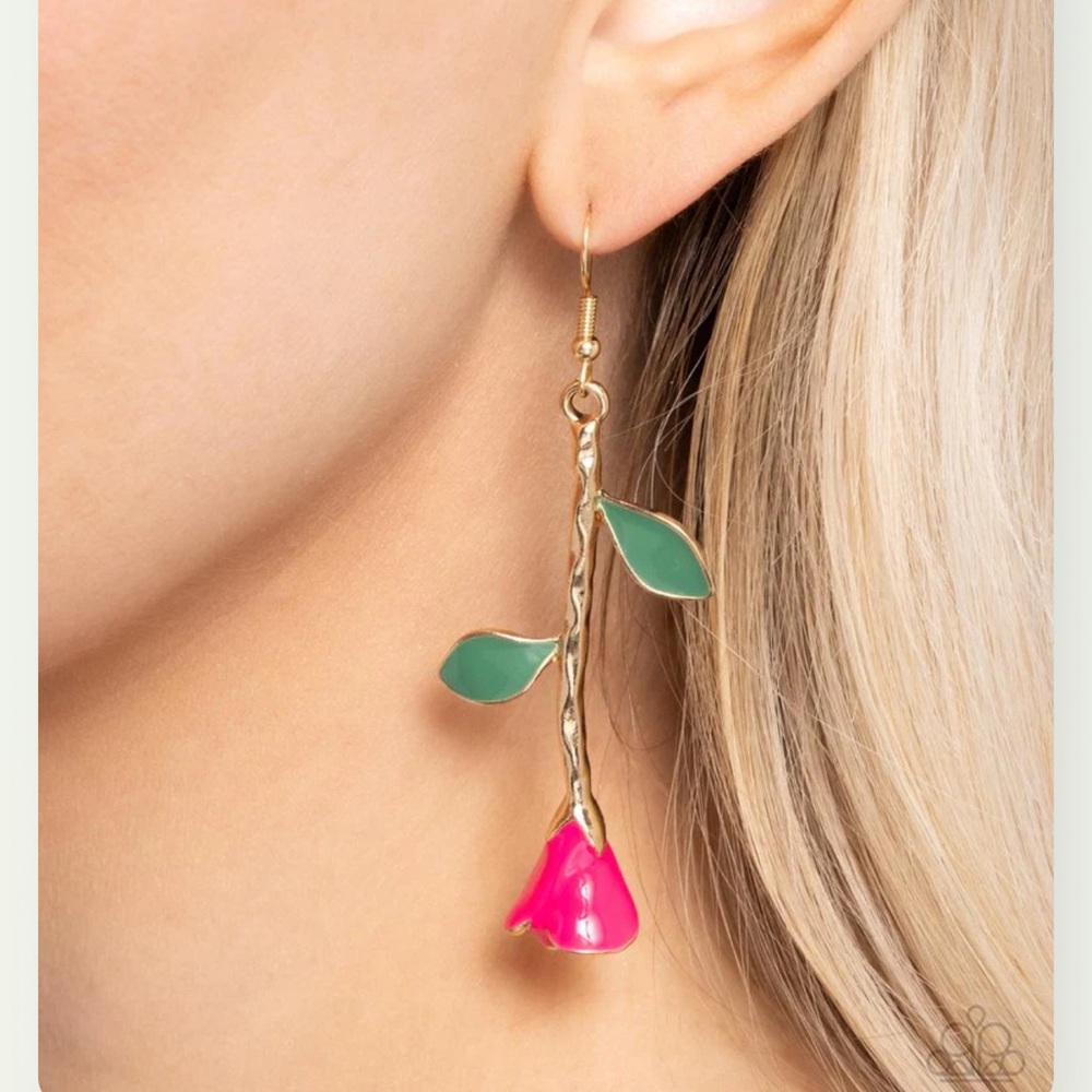 🌷🌹🌷 “ROSE REALITY” PINK ENAMEL AND GOLD EARRINGS ~ PAPARAZZI❗️🌷🌹🌷
